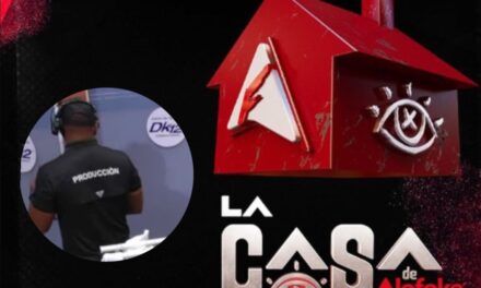 La producción ingresa a la casa a posteriori de alertar a Giuseppe con un cuchillo