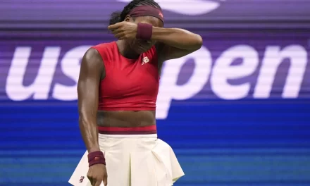Los excitación y la presión acosan a Coco Gauff en el US Open antaño de retornar a superar