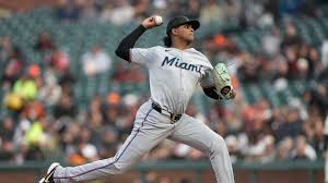 Edward Cabrera poncha a 10 en otra alhaja delante los Bravos