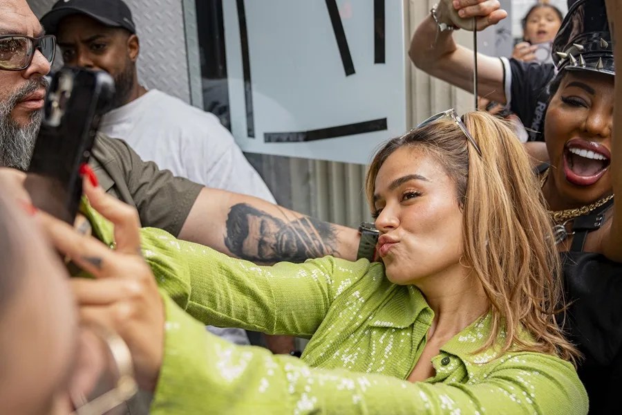 Karol G protagonizará el medio tiempo del deporte de la NFL en São Paulo