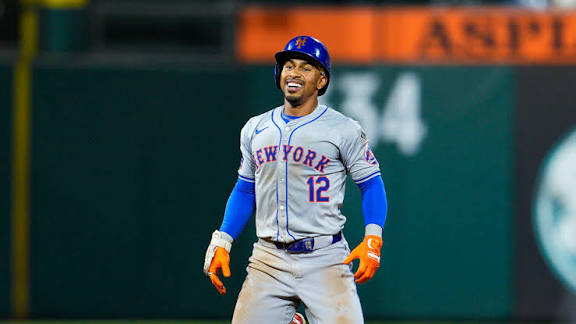 Mets despiertan con ataque tempranera y apalean a los Padres en el inicio de la serie