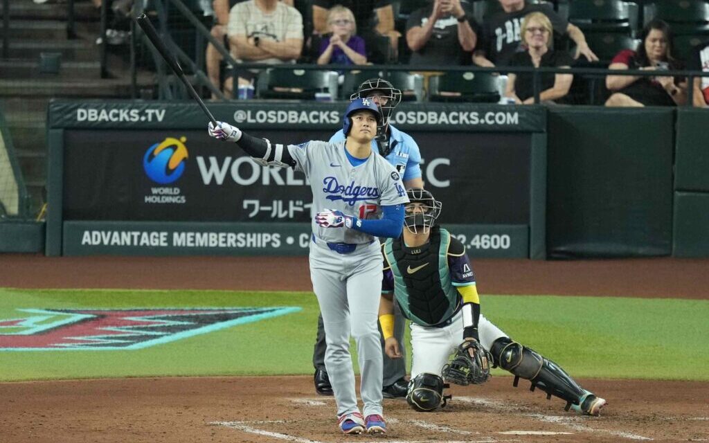 Shohei Ohtani iguala su marca personal y récord de los Dodgers con 54 jonrones