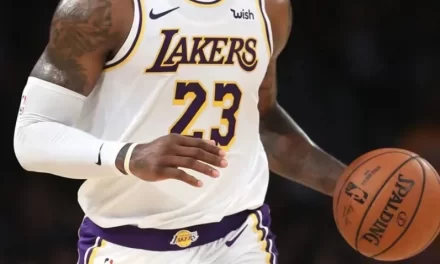 LeBron James no escribió artículo publicado en medios chinos