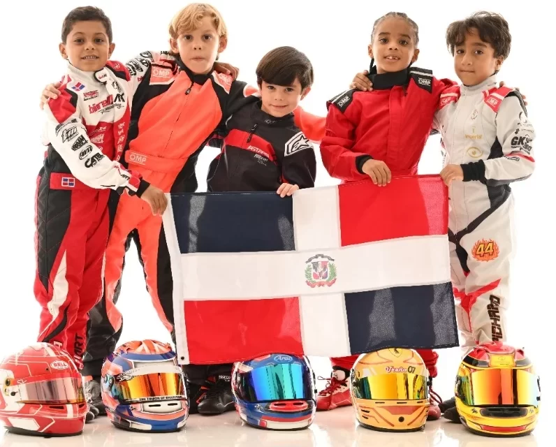 Cinco kartistas infantiles de RD correrán España