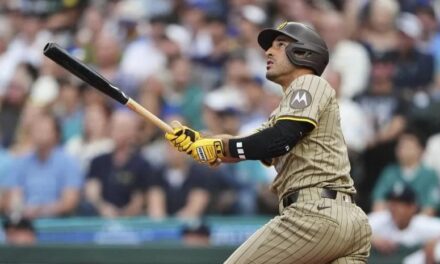 Ramón Laureano se fractura un dedo y queda fuera de la Serie de Comodín