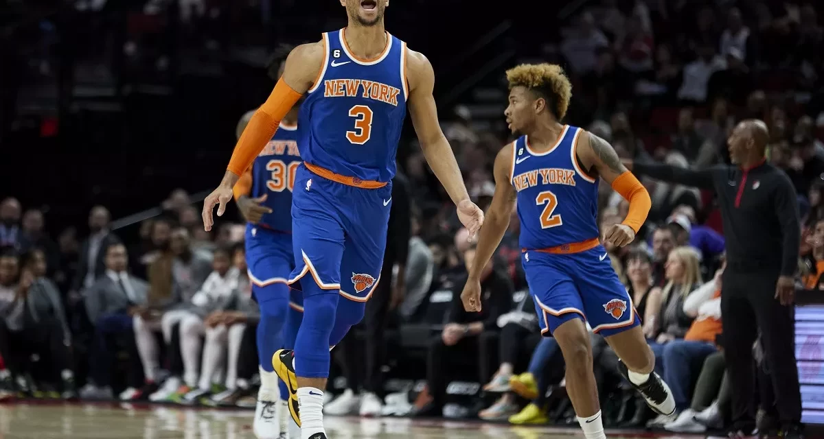 Se le agrava magulladura en el dedo a Josh Hart