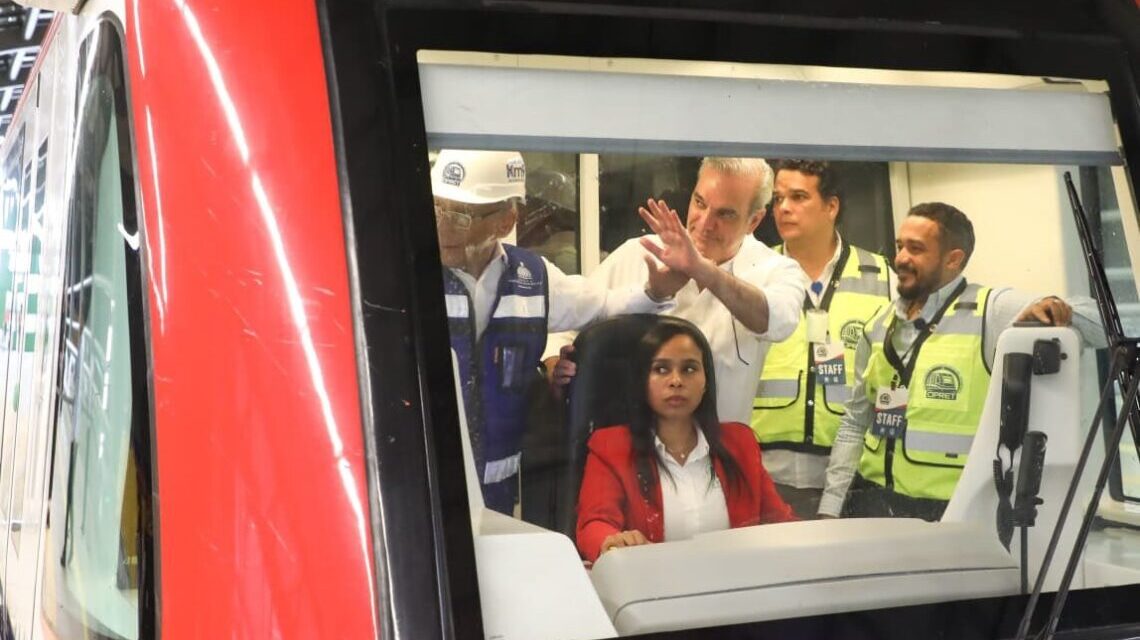 Abinader recorre la nueva andana metropolitana de Santo Domingo