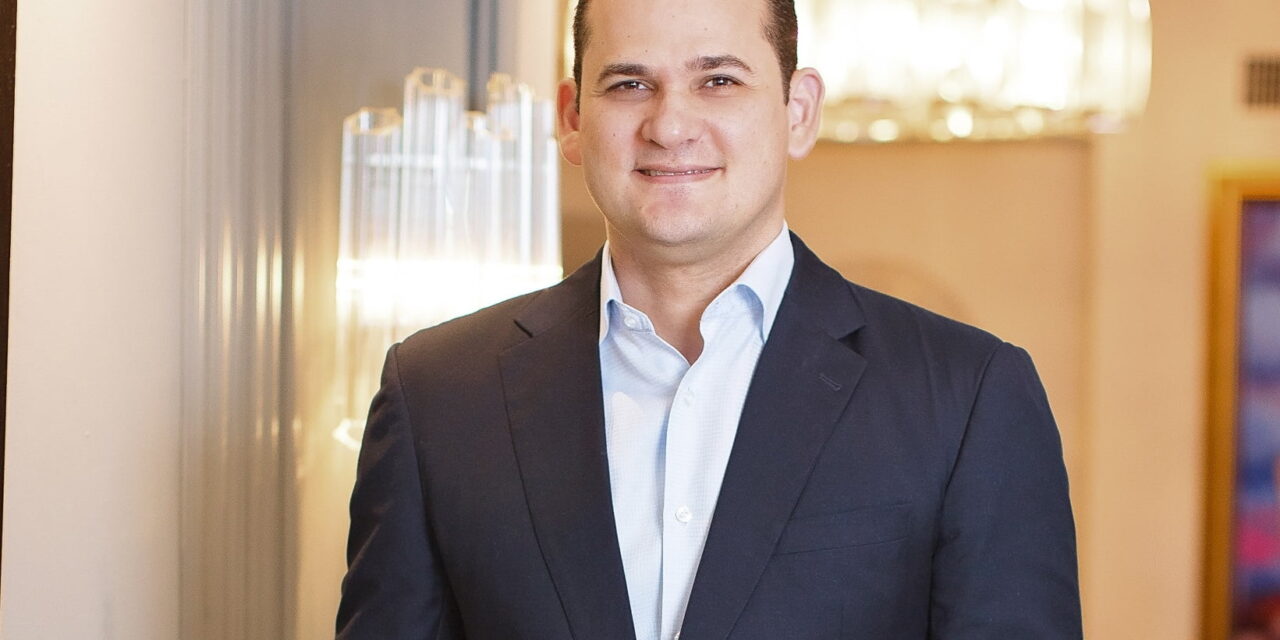 Adolfo Pérez de León: capacitación, dirección y liderazgo en política dominicana