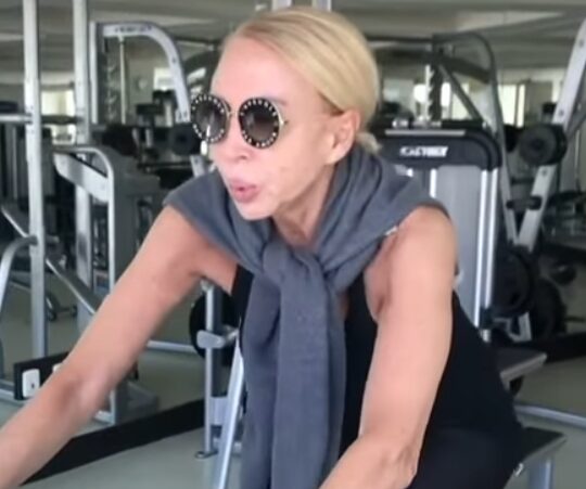 Laura Bozzo confirma su décimo en la casa de ALOFOKE2