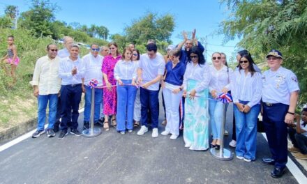 David Collado inaugura mejoras callejeras en el municipio turístico de Sosúa