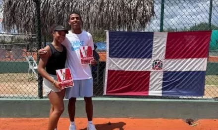 Julianny De la Cruz se lleva la corona en Copa tenis de Uvero Alto