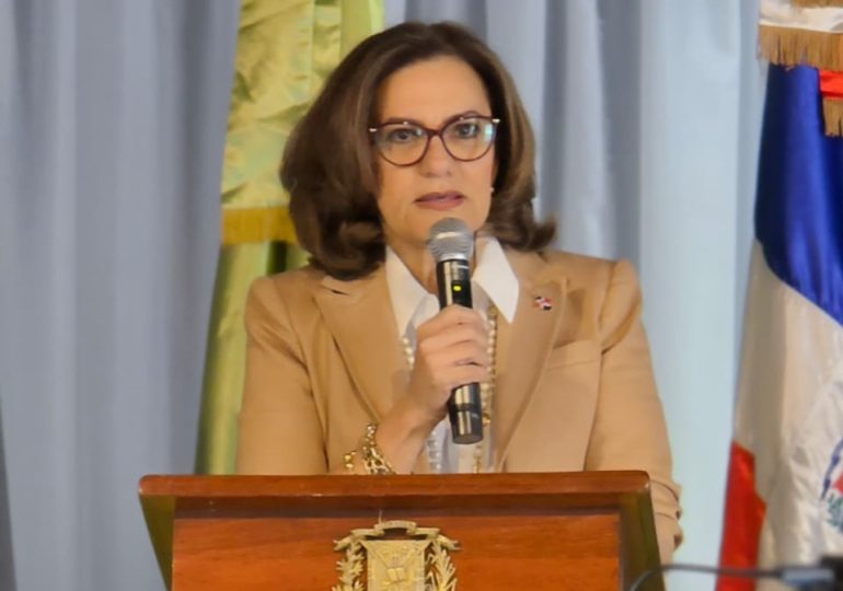 El Partido Verde Dominicano elige a Angelita Peña como su nuevo presidente