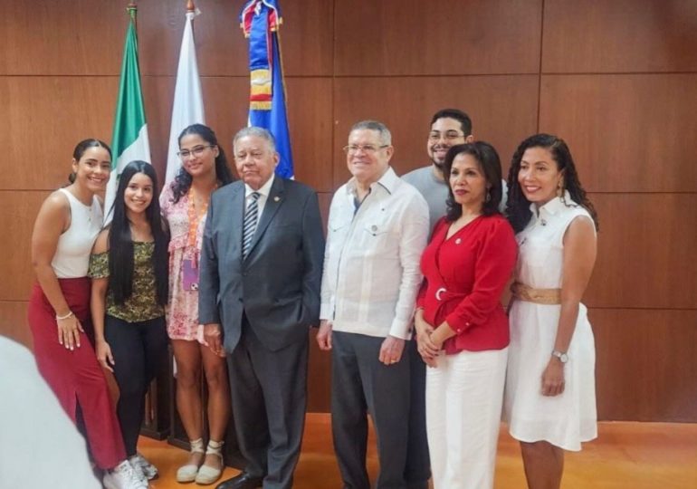 El consulado dominicano fortalece los lazos comunitarios en Mérida y Cancún