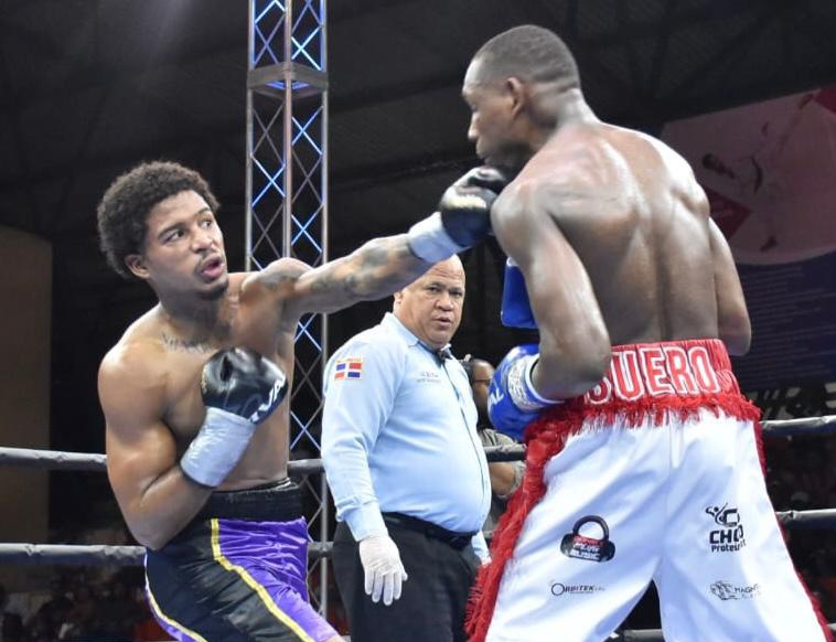 Esteuri Suero derrota al invicto Elian Rodríguez