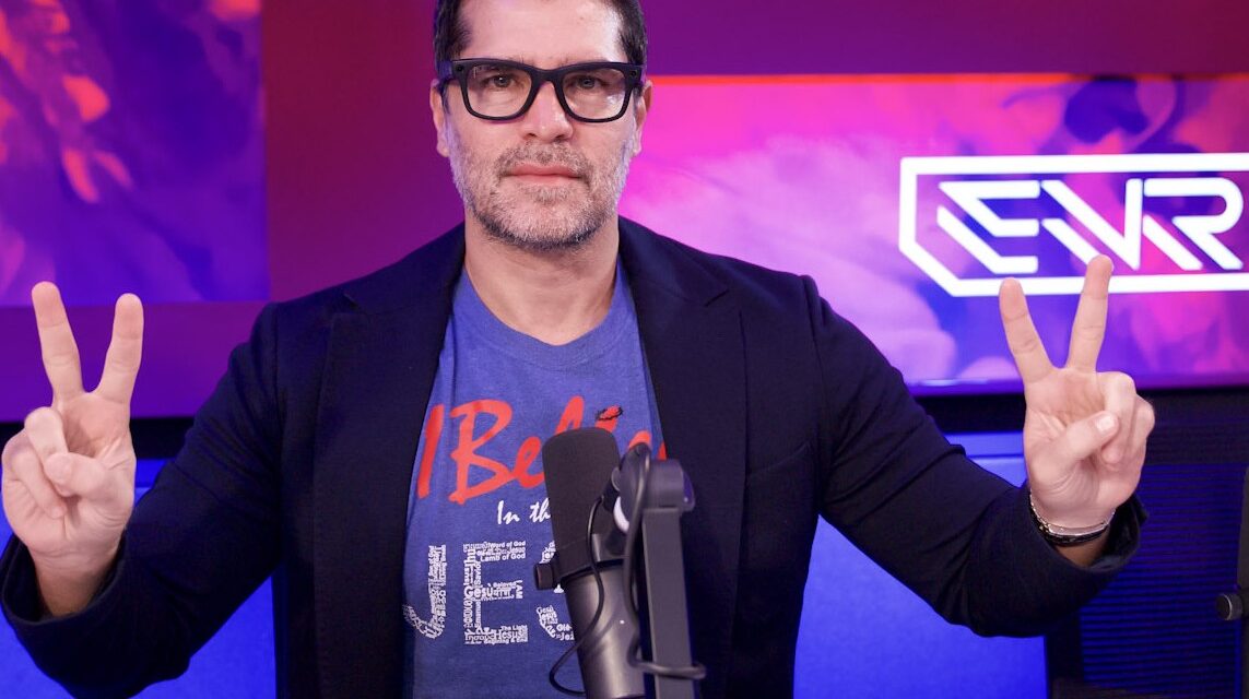 Verástegui Revela perdió el relato de los abriles de castidad