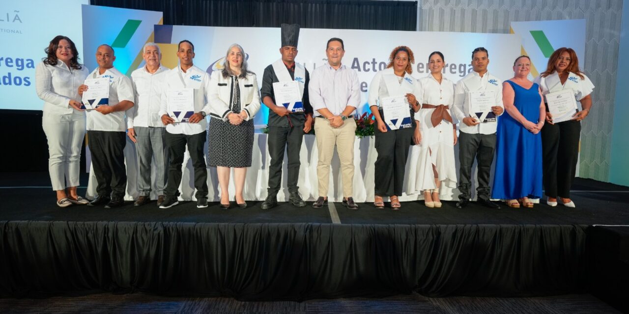 InfoTep certifica a 97 técnicos que trabajan en Meliá Punta Cana