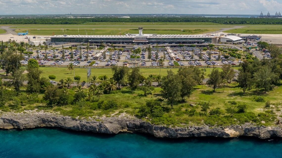 La error de energía interna interrumpe las operaciones en el aeropuerto de Las Américas