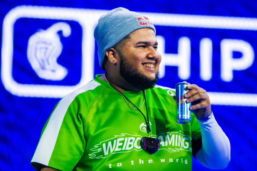 La leyenda del juego Menard recibe el orgullo de la dominicanidad en los Premios Dominicanos 2025 - Noticias hoy en la República Dominicana | Último minuto