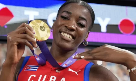 La cubana Leyanis Pérez destrona a Yulimar Rojas como la reina del triple brinco