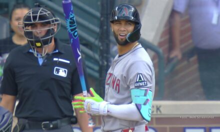 Lourdes Gurriel Jr. se pierde el resto de la temporada por rotura de cordón en la rodilla