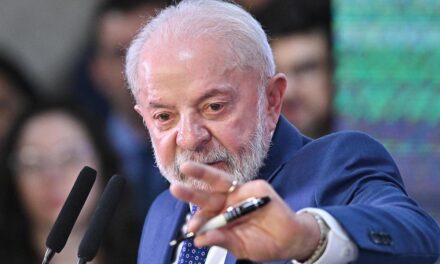 Lula envía un tesina de ley para regular a los gigantes tecnológicos al Congreso