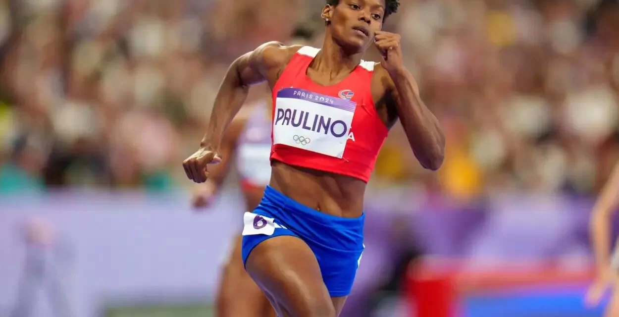 Video: Marileidy Paulino conquista plata en los 400 metros del Mundial de Atletismo Tokio 2025
