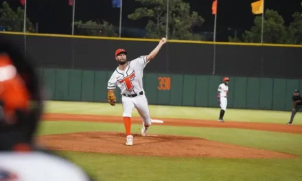 Matt Dermody regresa con los Toros del Este