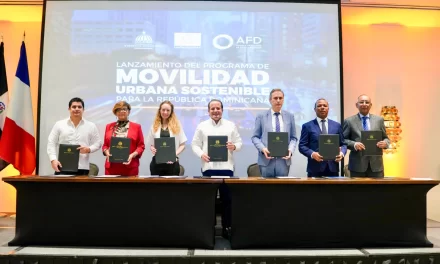 Memorándum de firma del gobierno, UE y Francia para el tesina PMUS-RD