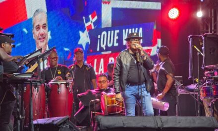 ¡Viva la estado! Lleno de orgullo y música