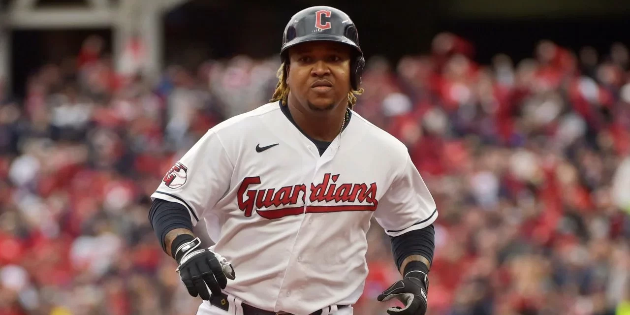 José Ramírez hace historia de Cleveland con tercera temporada seguida de 30-30