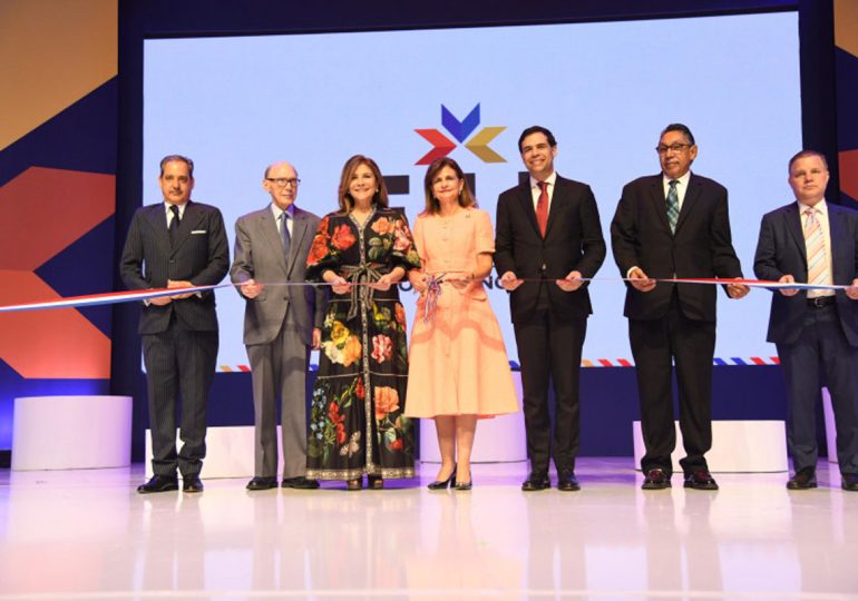 Raquel Peña abre la 27ª Feria de Libros Internacional de Santo Domingo