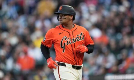 Devers y Schwarber son Jugadores de la Semana en la Liga Nacional; Bellinger brilla en la Americana