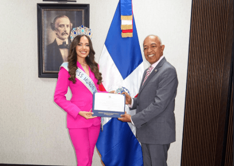 La señorita Dominicana Mundo Mayra Delgado recibe cuatro premios en Nueva Jersey