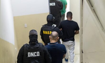 Tres dominicanos extraditados para nosotros por cargos de drogas y homicidios