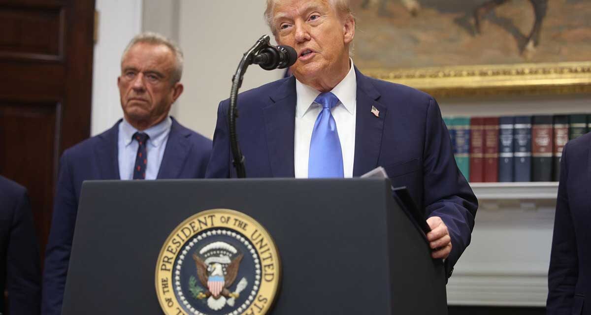 Trump pide amojonar el uso de paracetamol en el contrariedad para un posible aventura de autismo