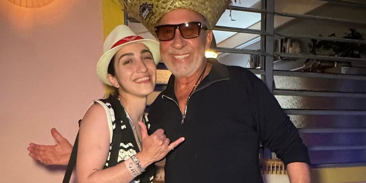 Emilio Estefan expresa orgullo por Bad Bunny y Puerto Rico a posteriori de un concierto potente