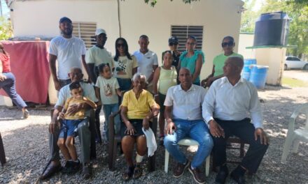 La comunidad Crusita celebra su paso por la casa de Alofoke