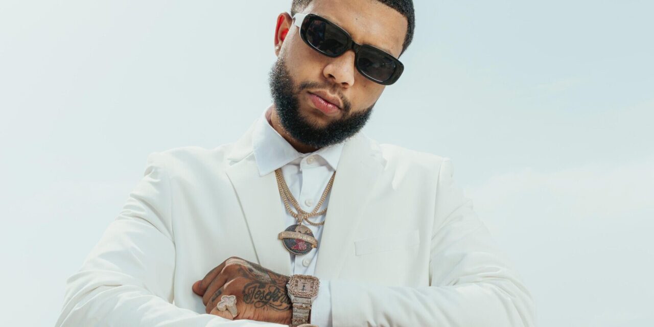 Jezzy «El chef de los versos» devasta «mundo de Piranhas» con El Alfa