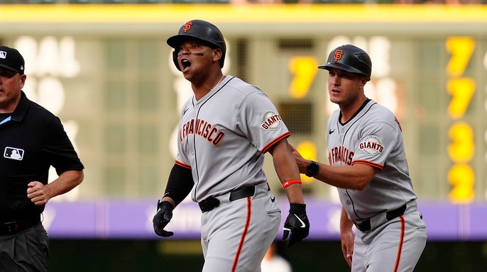 Rafael Devers conecta jonrón y enciende una trifulca entre Gigantes y Rockies