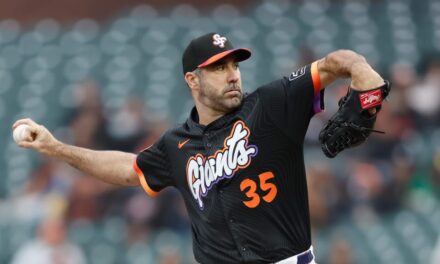 Verlander brilla y Jerar Encarnación y Rafael Devers deciden triunfo de Gigantes en extras