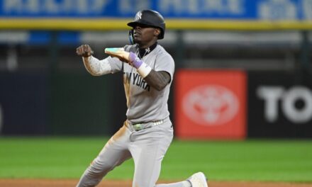 Jazz Chisholm abandona grupo de los Yankees por contusiones en ambas rodillas