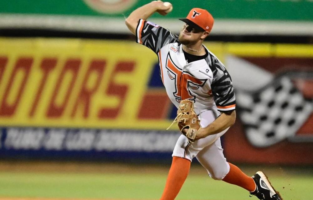 Tyler Eppler regresa a inaugurar partidos con los Toros del Este