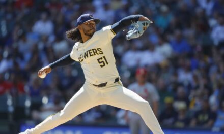 Peralta, Chapman e Iglesias brillan entre los premiados de agosto en Grandes Ligas