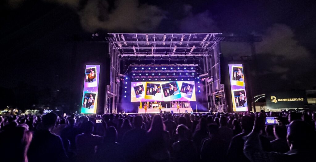 Rod Stewart, leyenda del rock, se despidió por todo lo alto de los escenarios dominicanos - Noticias de hoy en República Dominicana | último minuto