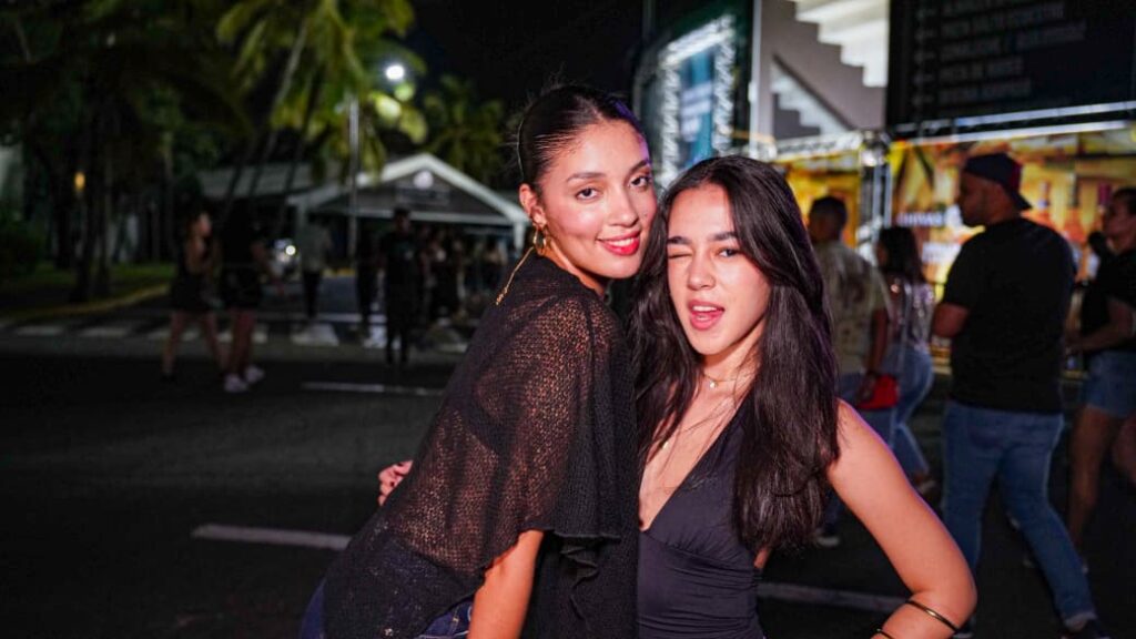 Fanáticos "bajaron hasta el fondo" en concierto de Wisin y Jowell & Randy - Noticias de hoy en República Dominicana | último minuto