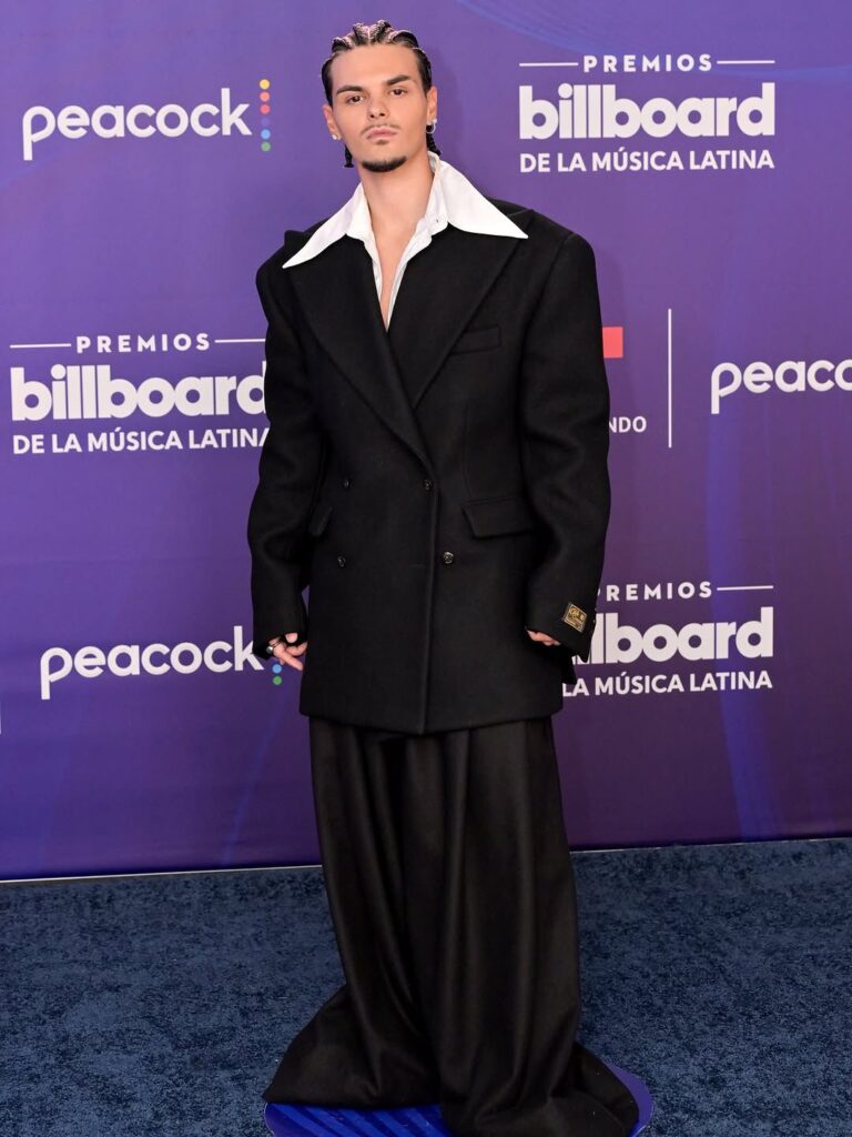 Celebridades brillan en la alfombra de los Premios Billboard 2025 – Noticias de hoy en República Dominicana | último minuto