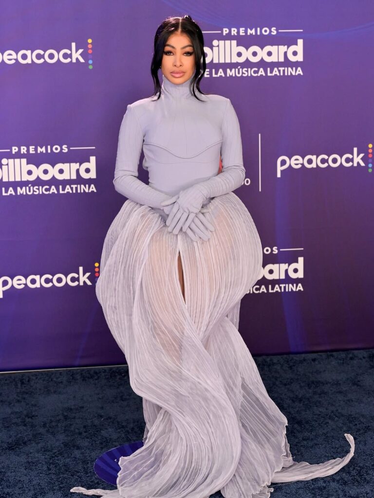 Yailin La Más Viral, más arriesgada que nunca en la alfombra Billboard - Noticias de hoy en República Dominicana | último minuto