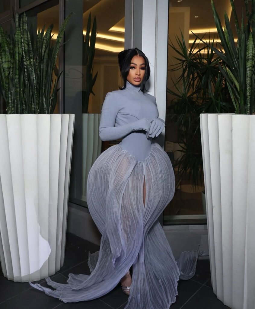 Yailin La Más Viral, más arriesgada que nunca en la alfombra Billboard - Noticias de hoy en República Dominicana | último minuto