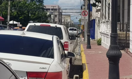 Las infracciones de tránsito son una constante en las calles dominicanas