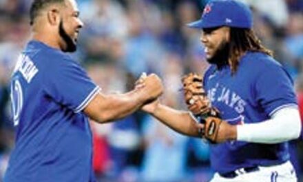 Edwin Encarnación anhela tener un anillo con Toronto